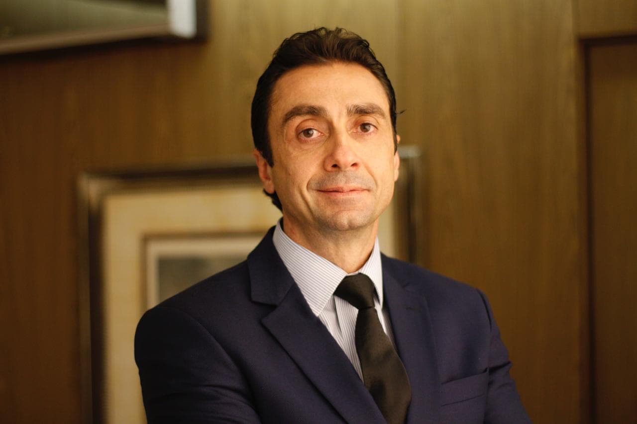 Dr. Marco Cesar - Otorrinolaringologista