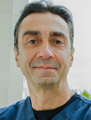 Dr. Marco Cesar Jorge dos Santos | Cirurgia de Nariz e Seios da Face